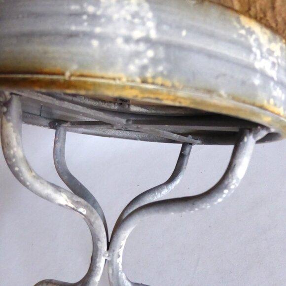 NEW 8” RUSTIC FARMHOUSE COUNTRY WOOD METAL CAKE STAND PEDESTAL TABLE RISER - Picture 7 of 9